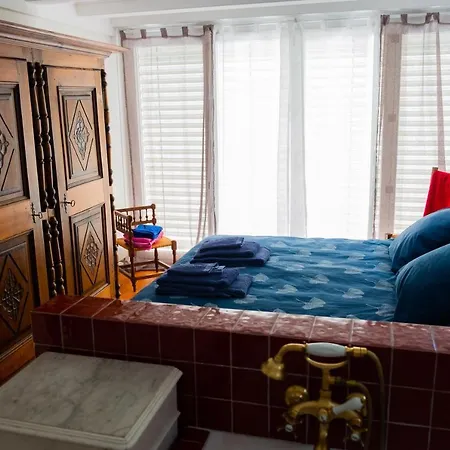 Les Cypres Apartment